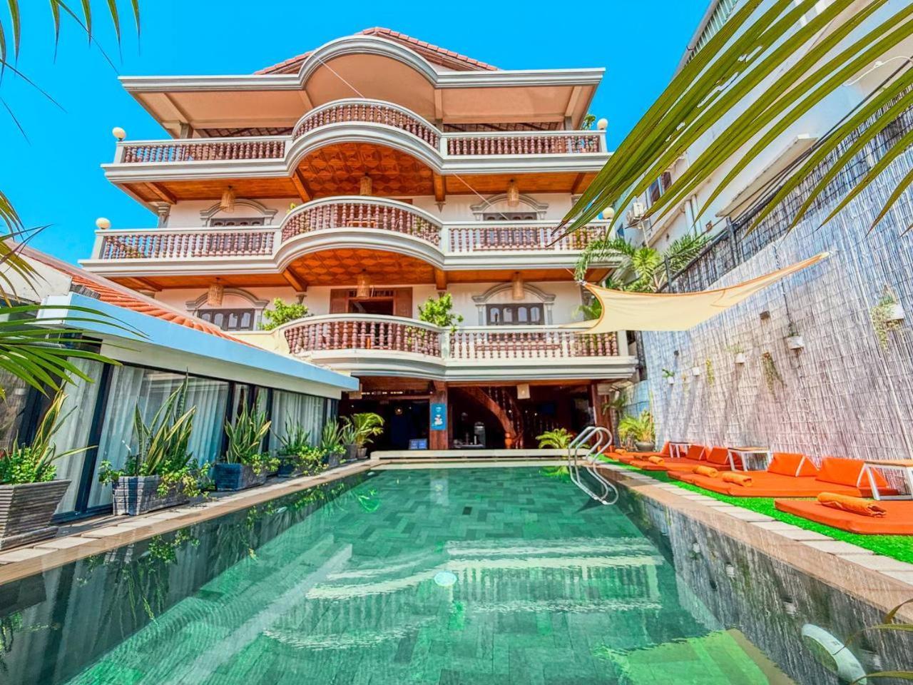 Siem Reap Center Hotel Exterior photo